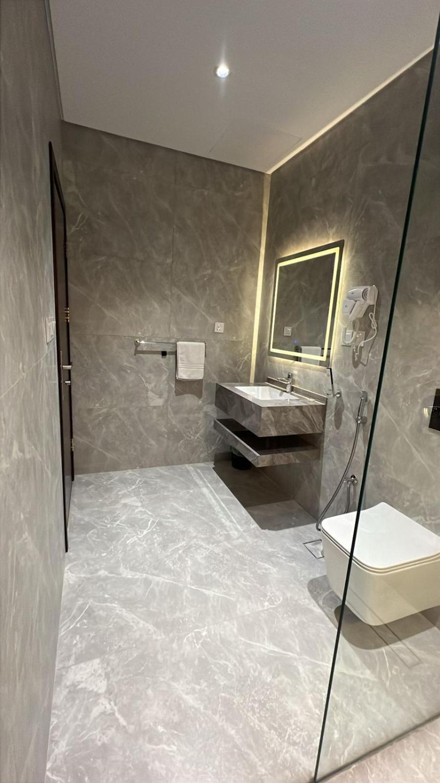 White Beach Hotel Suites Рабиг Экстерьер фото