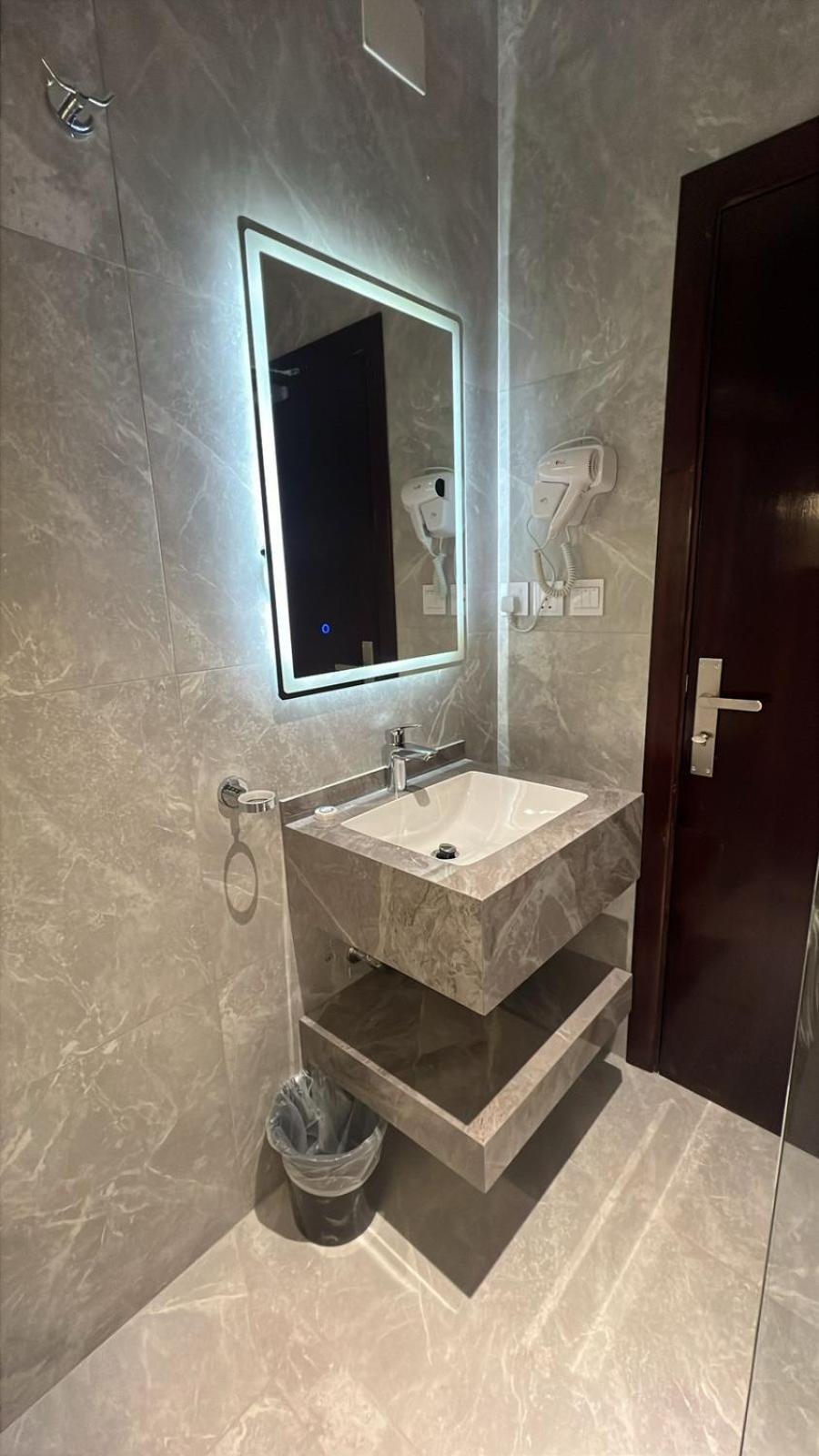 White Beach Hotel Suites Рабиг Экстерьер фото